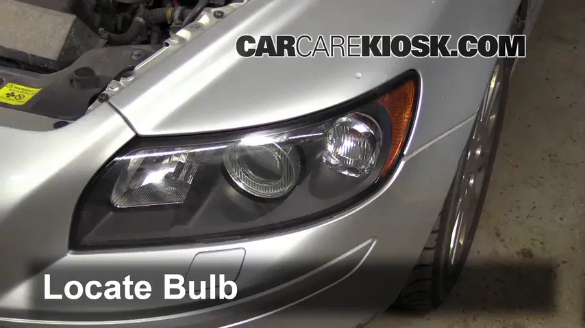2005 Volvo S40 i 2.4L 5 Cyl. Lights Highbeam (replace bulb)